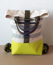 Load image into Gallery viewer, Bumble Bag - Silver/Lime Green