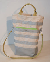 Load image into Gallery viewer, The Urban Field bag has a 4inch gusset, wide enough to stand upright when loaded. Fully stretched out the bag is 21" from the bottom to the rim, (showing the yellow strap handle version).