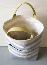 Load image into Gallery viewer, Looking in! (showing the yellow strap handle version).